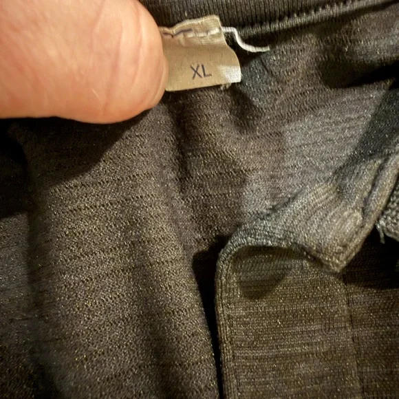 Lululemon Metal Vent Tech Polo Shirt XL Deep Coal Black Golf Training - Picture 7 of 12